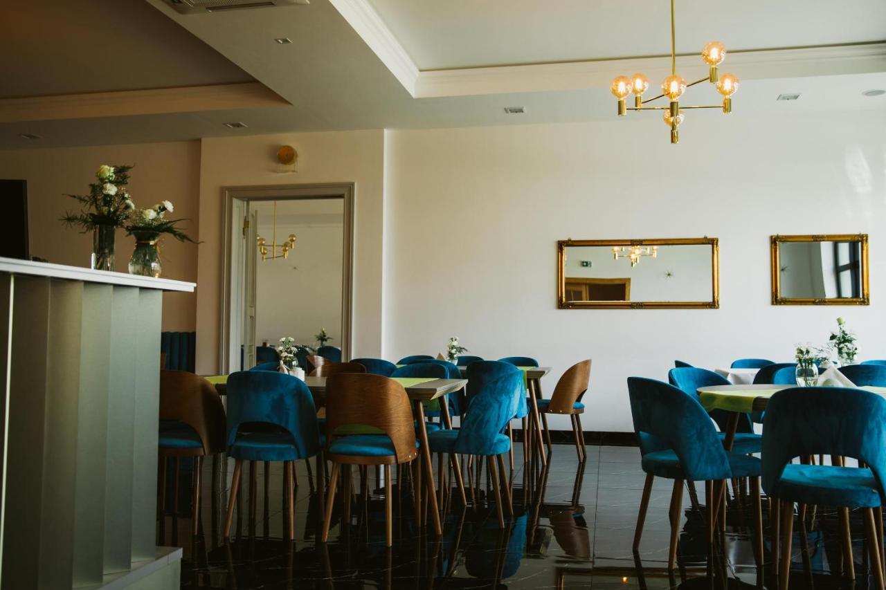 Hotel Art Cafe Nakło nad Notecią Esterno foto